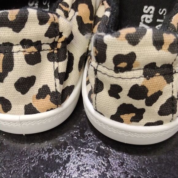 Canvas sneakers  - Picture 4 of 5